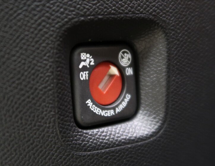 Peugeot 2008 Hatchback 1,2 l 96 kw