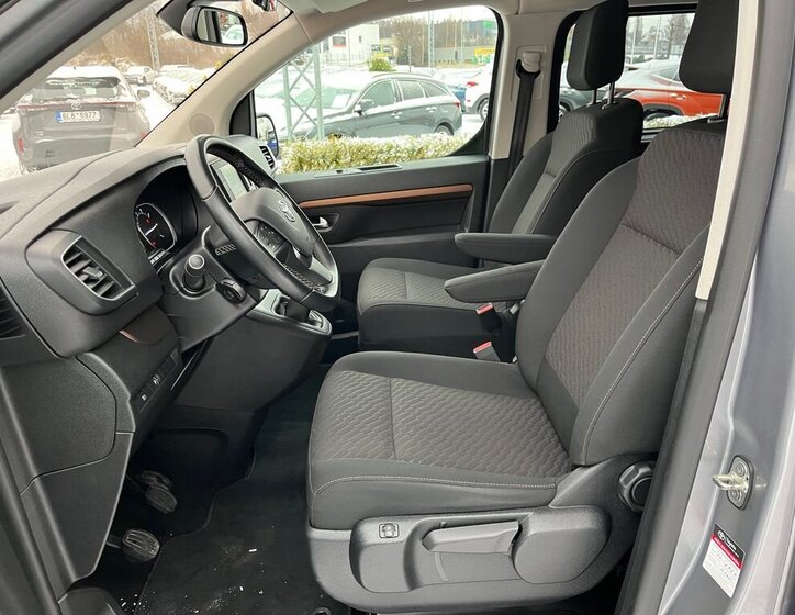 Toyota ProAce Verso 13