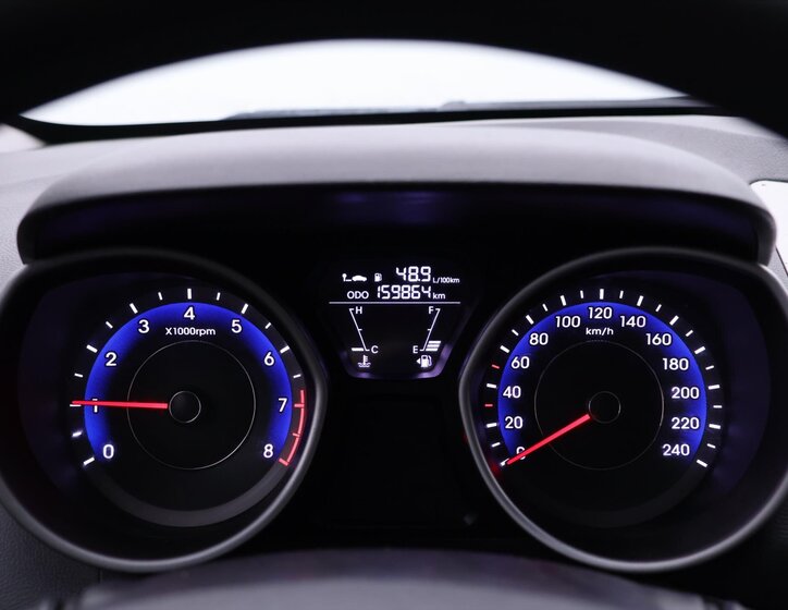 Hyundai Elantra Sedan 1,6 l 97 kw