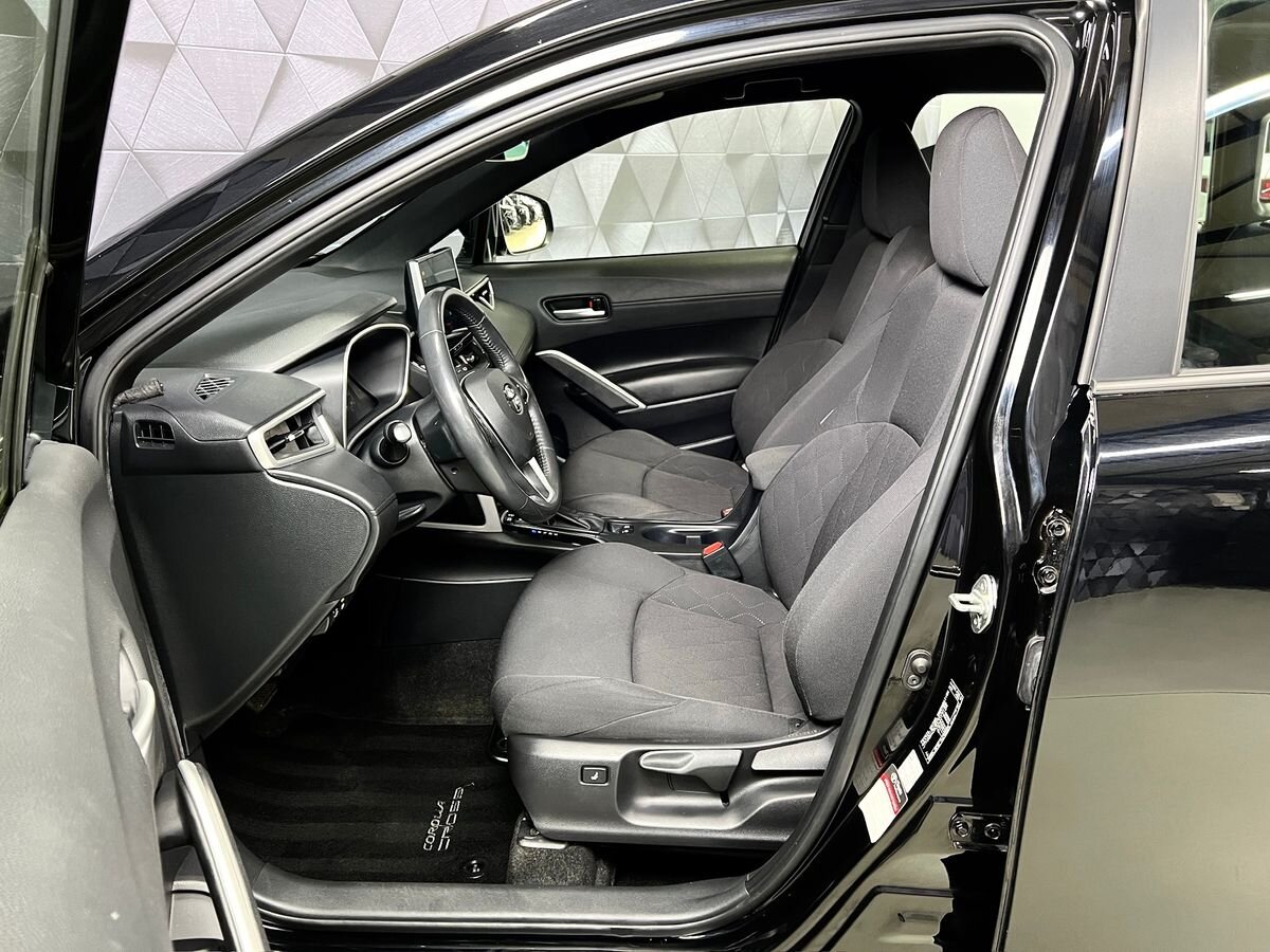 Toyota Corolla Cross SUV / Terénní 2,0 l 143 kw