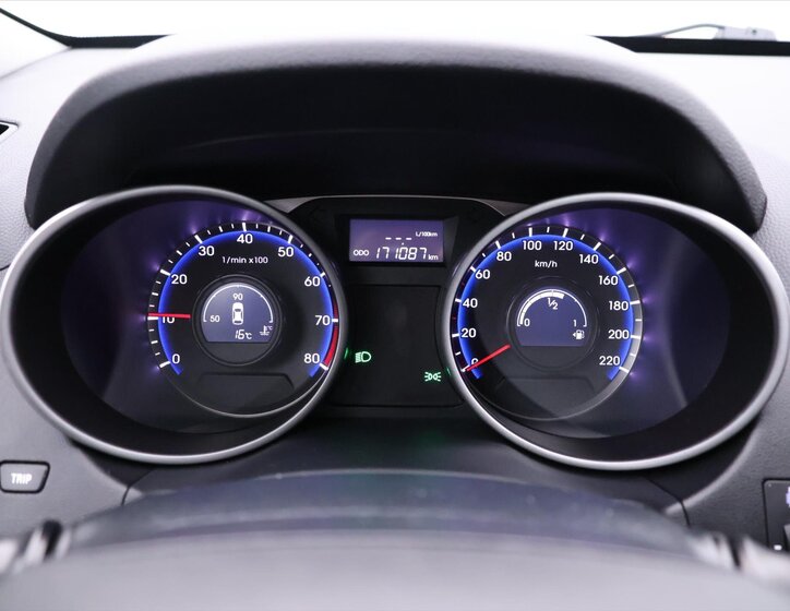 Hyundai ix35 SUV / Terénní 1,6 l 99 kw