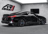 BMW M8 Kupé 4,4 l 460 kw