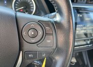 Toyota Corolla Sedan / Limuzína 1,6 l 97 kw