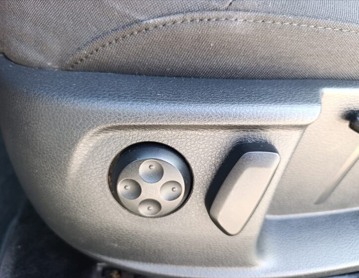 Volkswagen Passat Sedan 1,4 l 110 kw