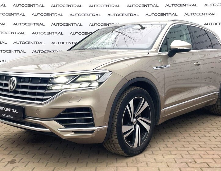 Volkswagen Touareg SUV / Terénní 3,0 l 210 kw