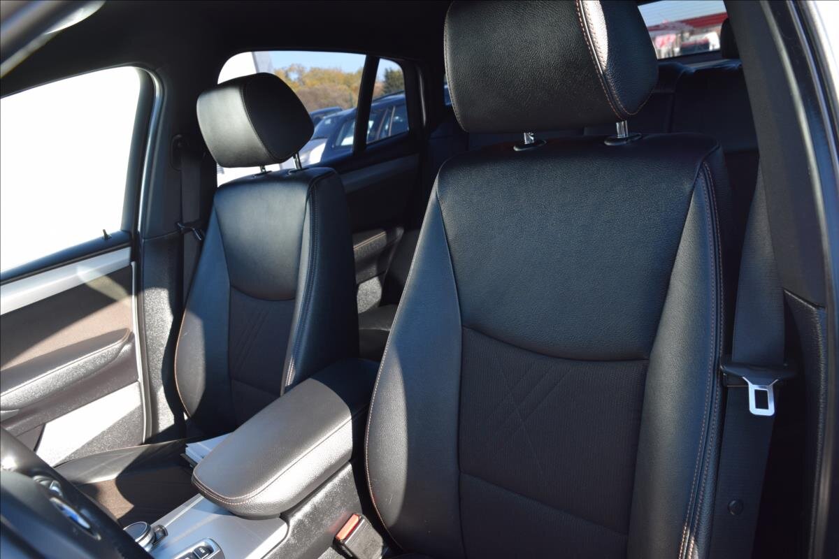 BMW X4 Sedan 2,0 l 140 kw