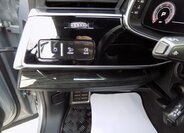 Audi Q8 24