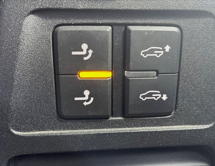 Volkswagen Touareg SUV / Terénní 3,0 l 210 kw