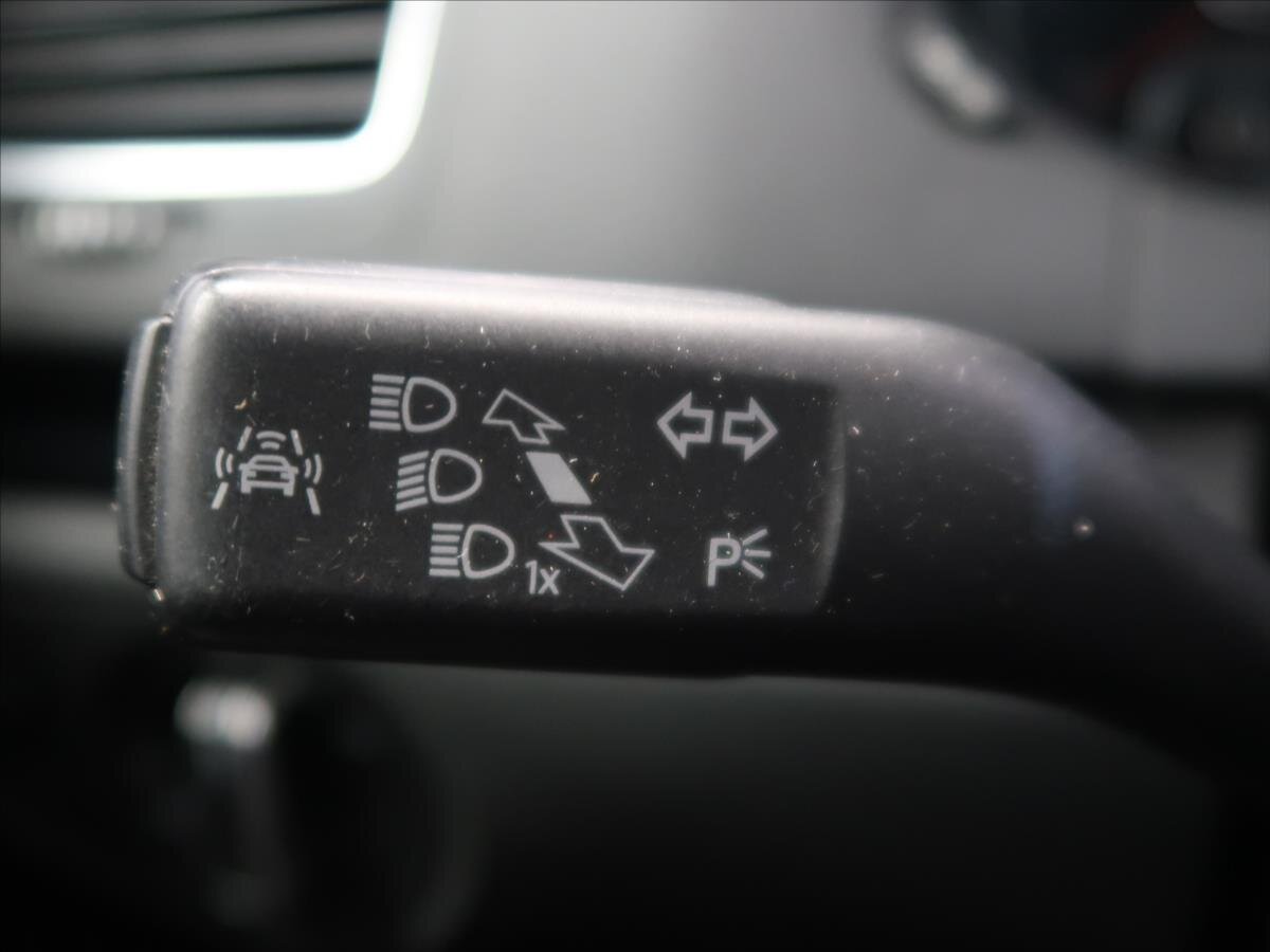 Volkswagen Sharan MPV 2,0 l 110 kw