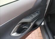 Toyota Yaris Cross 8