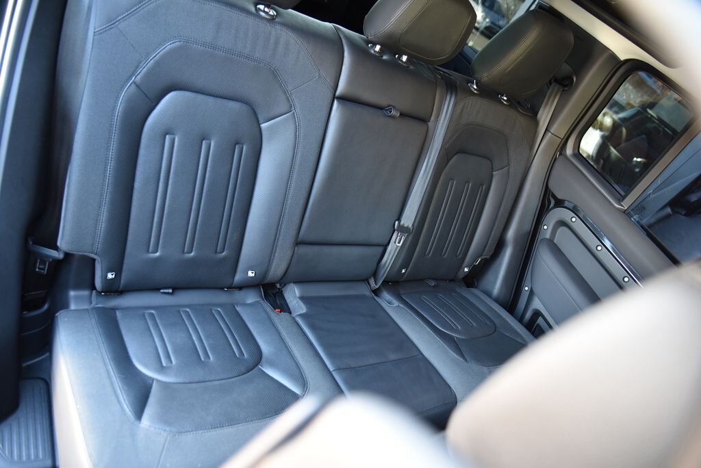 Land Rover Defender SUV 3,0 l 183 kw