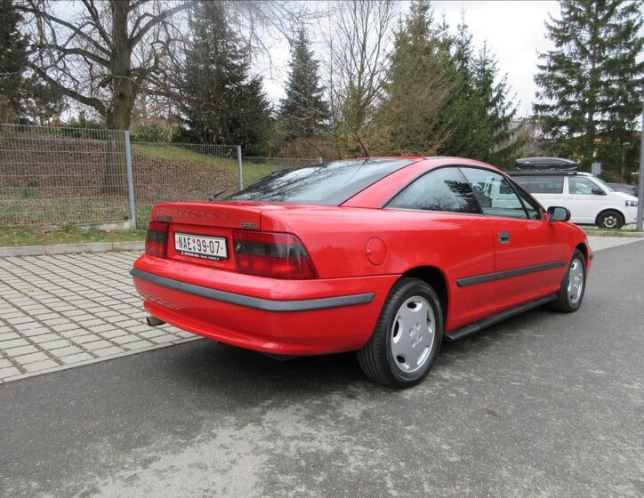 Opel Calibra Kupé 2,0 l 85 kw