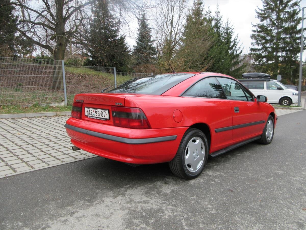 Opel Calibra Kupé 2,0 l 85 kw