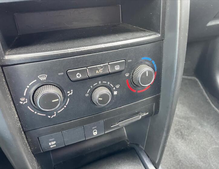Peugeot 207 14