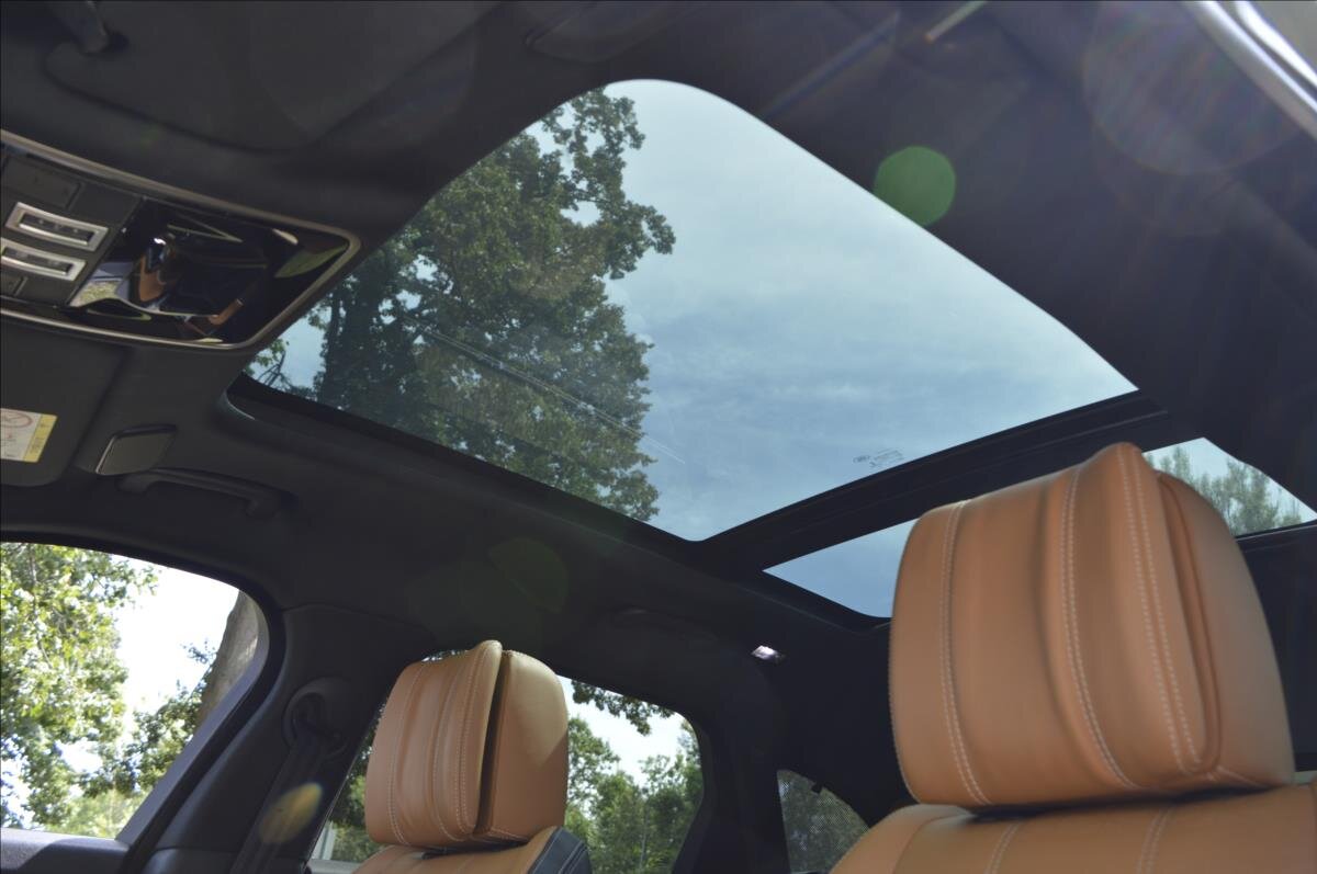 Land Rover Range Rover Velar SUV 3,0 l 221 kw