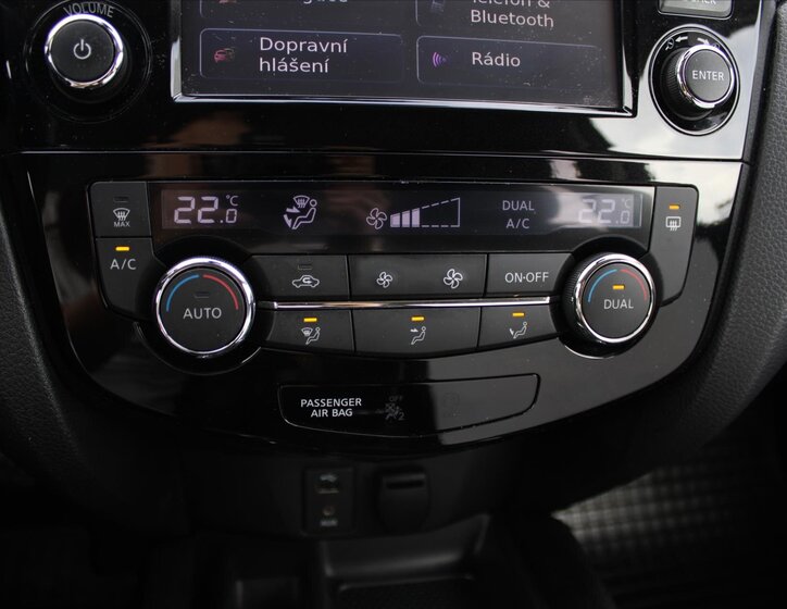 Nissan X-Trail SUV 1,6 l 96 kw