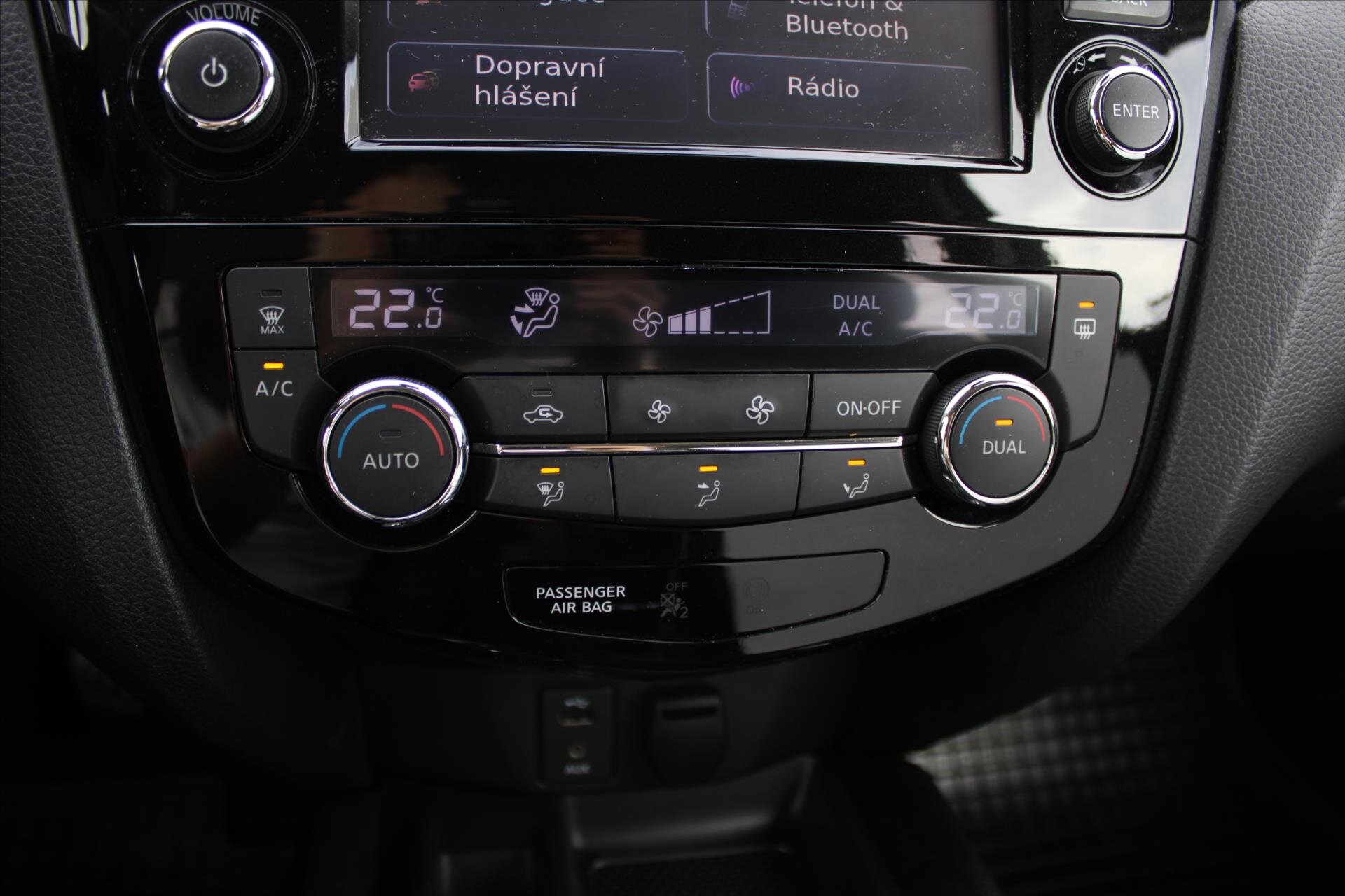 Nissan X-Trail SUV 1,6 l 96 kw