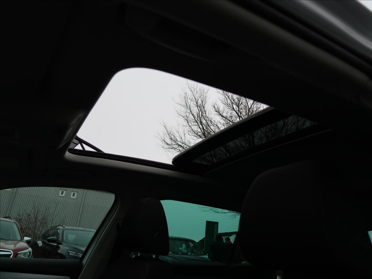 Škoda Superb Kombi 2,0 l 110 kw