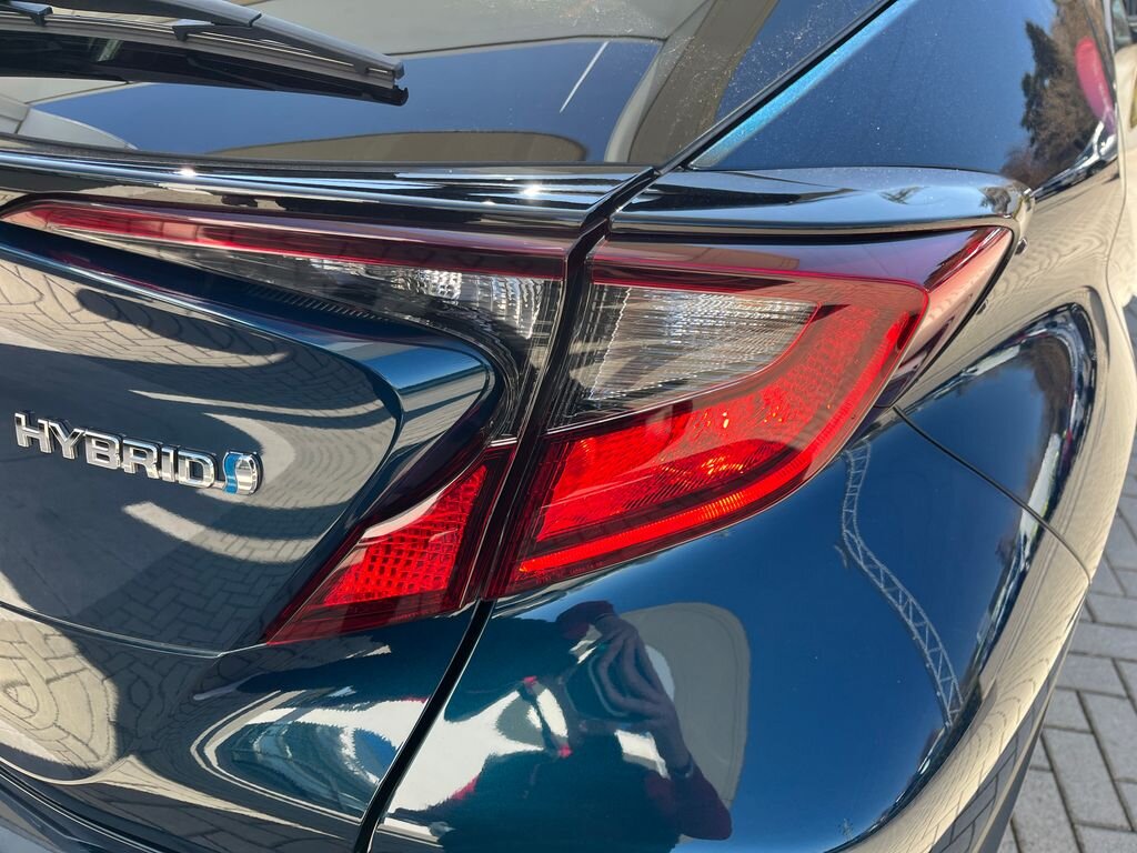 Toyota C-HR SUV / Terénní 2,0 l 112 kw