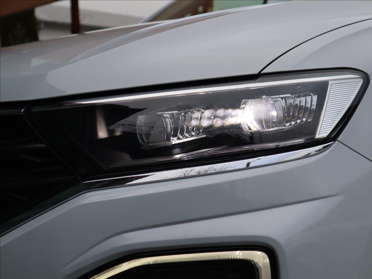 Volkswagen T-Roc CUV 1,6 l 85 kw