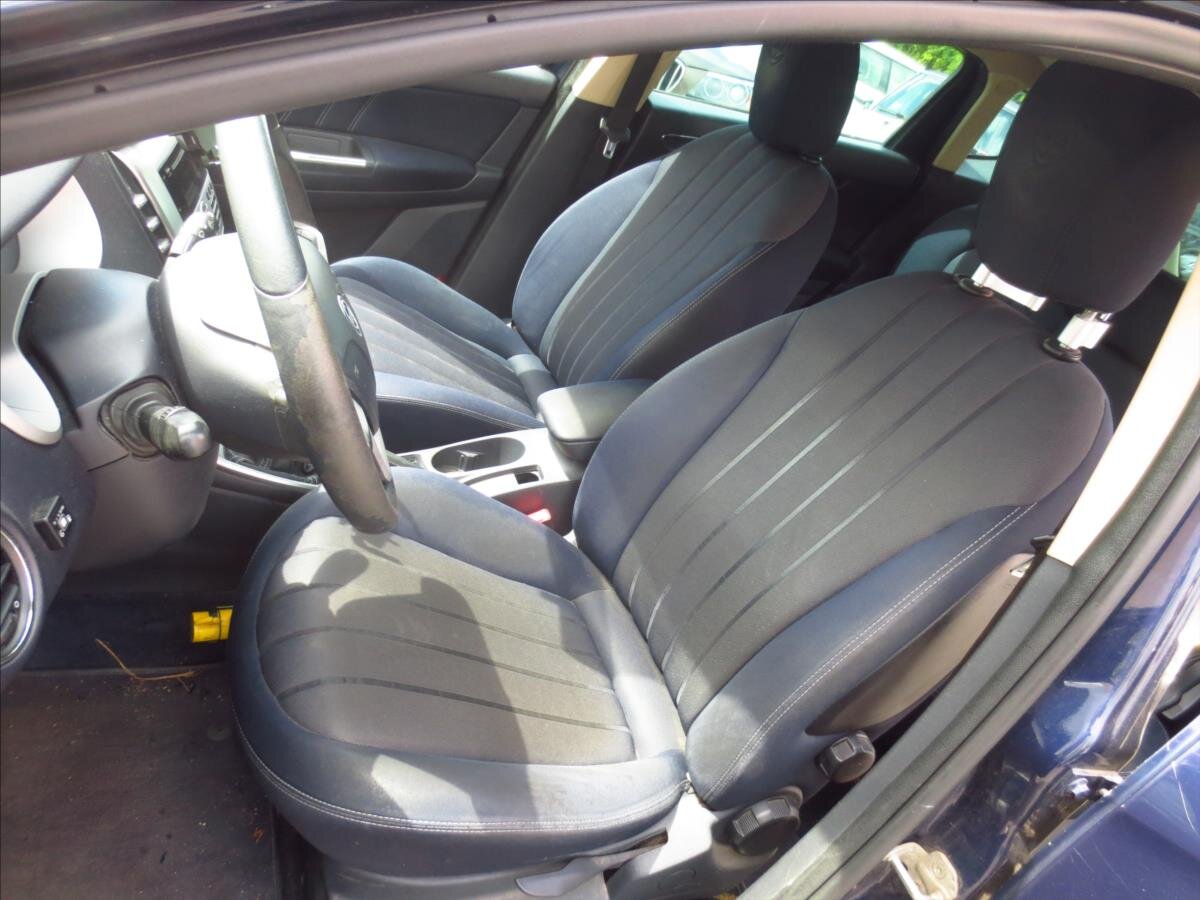 Lancia Delta Hatchback 1,4 l 88 kw