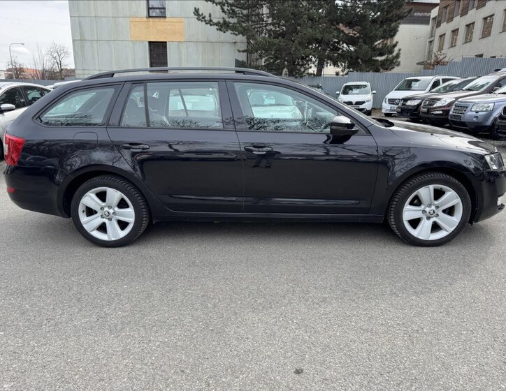 Škoda Octavia Kombi 1,6 l 77 kw