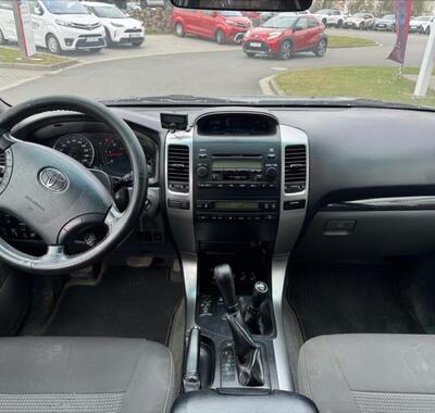 Toyota Land Cruiser 10