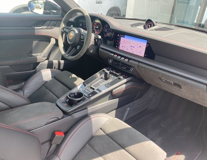 Porsche 911 Kupé 3,0 l 353 kw