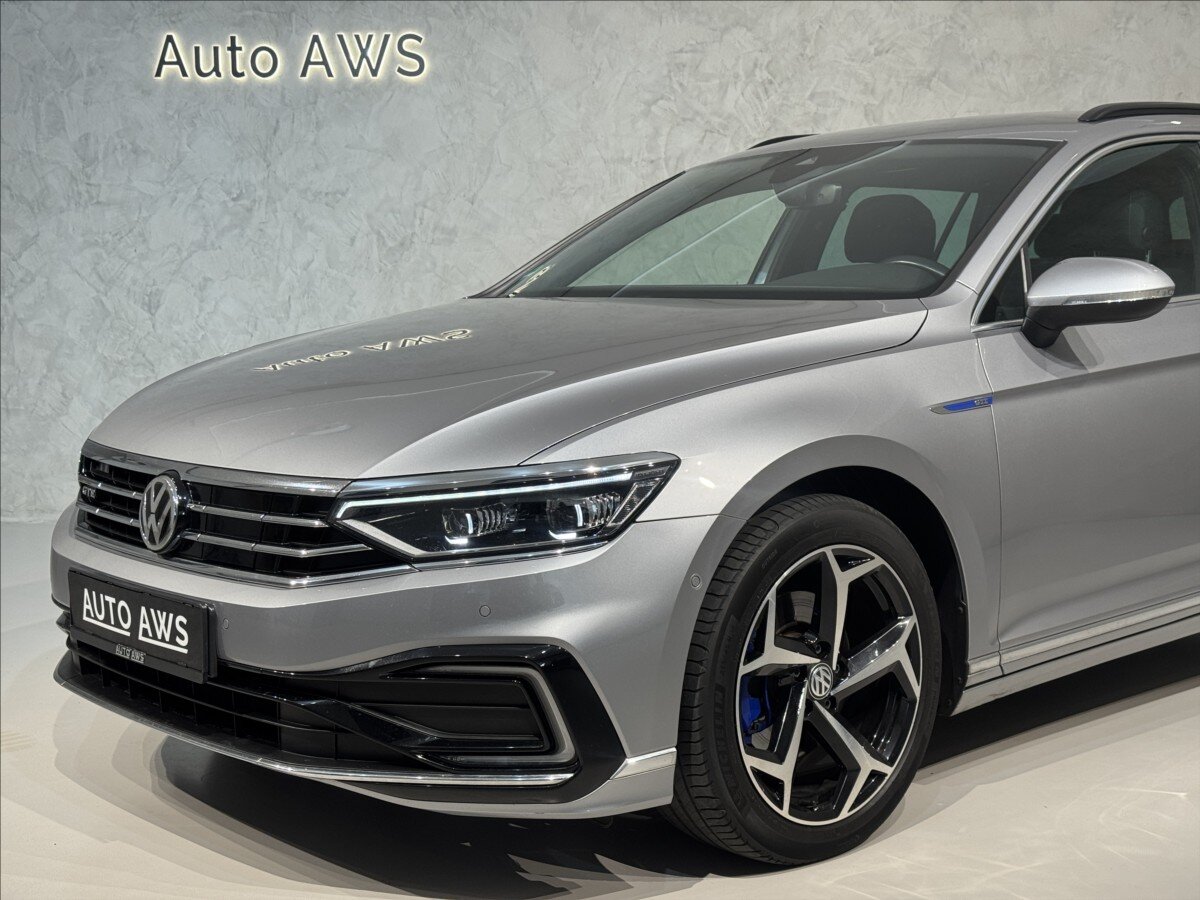 Volkswagen Passat Kombi 1,4 l 160 kw