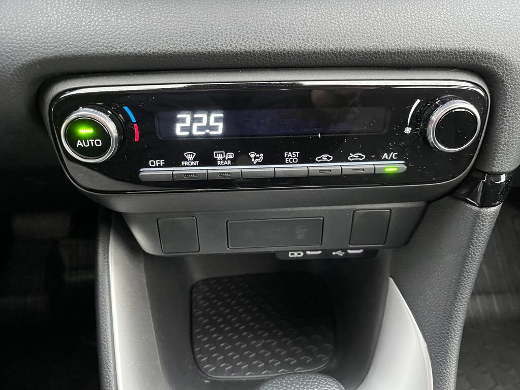 Toyota Yaris Hatchback 1,5 l 68 kw