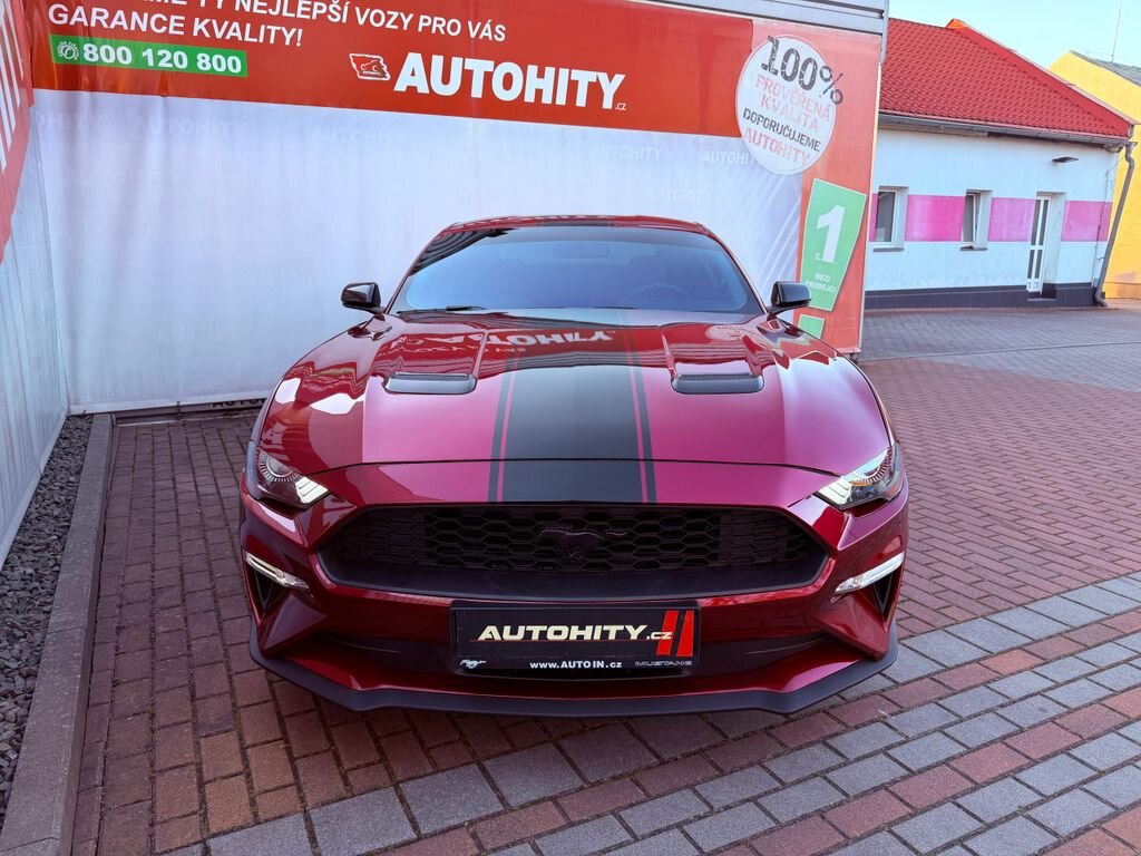 Ford Mustang Kupé 5,0 l 331 kw