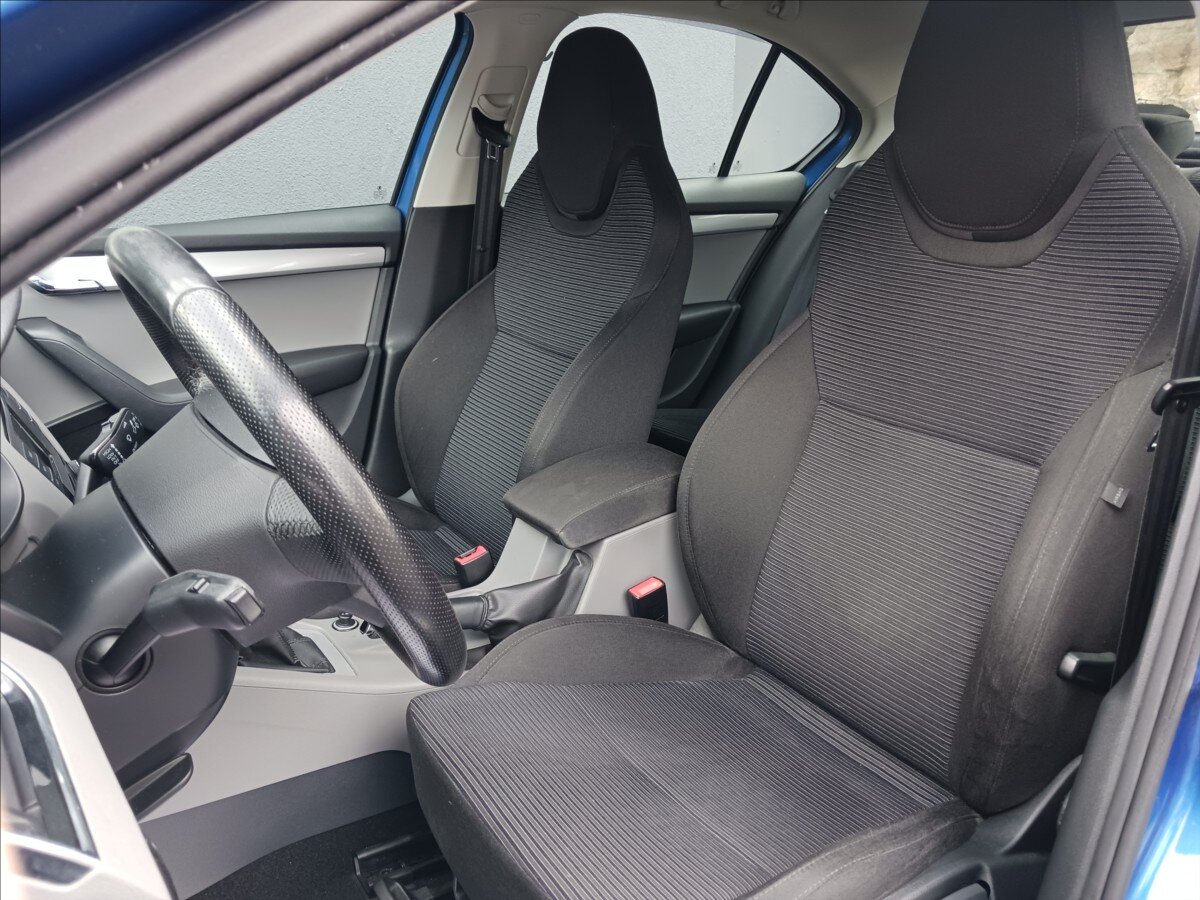 Škoda Octavia Sedan / Limuzína 1,6 l 77 kw