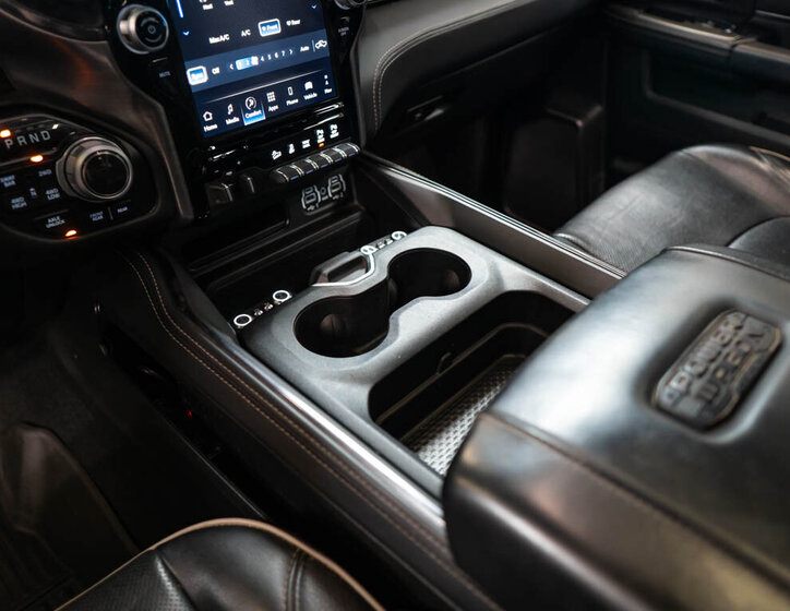 Dodge RAM Pick-up 6,4 l 306 kw