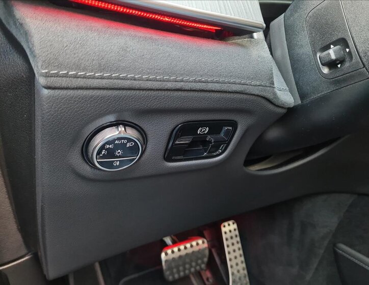 Mercedes-Benz EQE SUV 1,0 215 kw