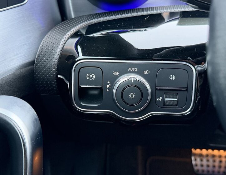 Mercedes-Benz CLA Kombi 2,0 l 310 kw