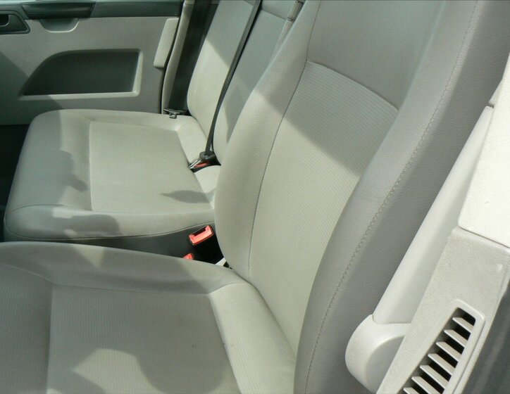 Volkswagen Transporter MPV 2,0 l 103 kw