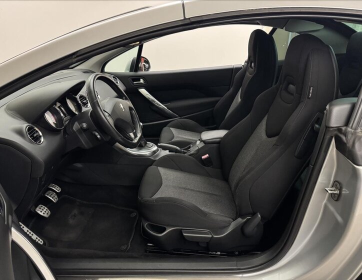 Peugeot 308 Kabriolet 1,6 l 82 kw