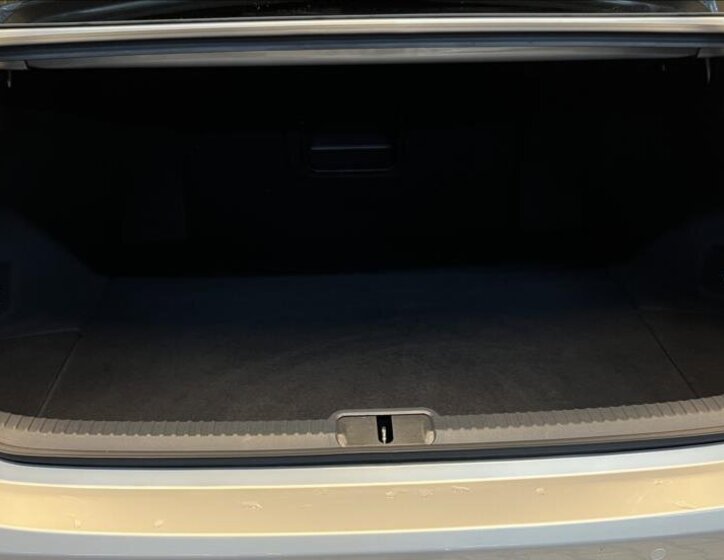 Lexus ES 300h Sedan 2,5 l 160 kw