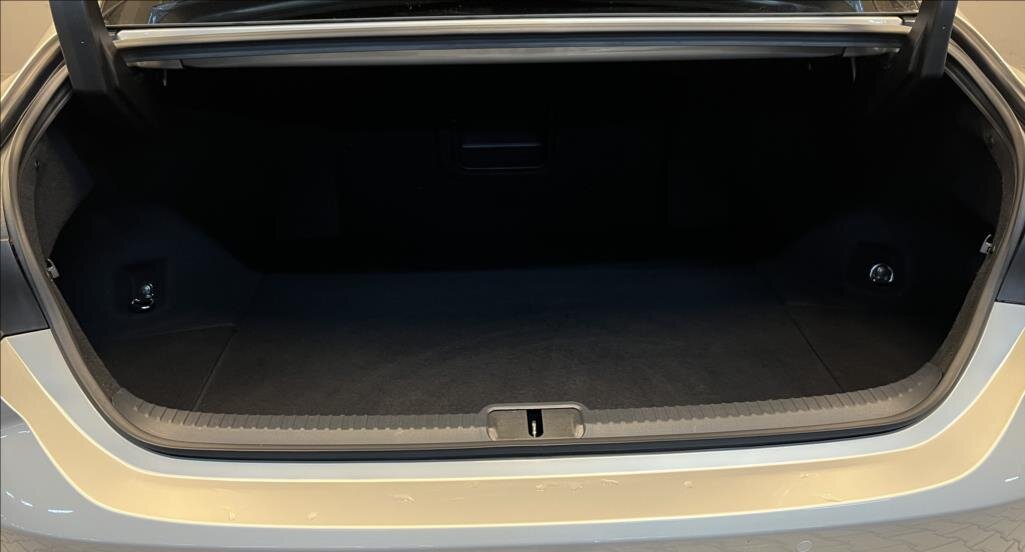 Lexus ES 300h Sedan 2,5 l 160 kw