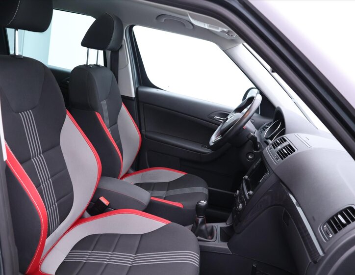 Škoda Yeti SUV / Terénní 1,2 l 77 kw