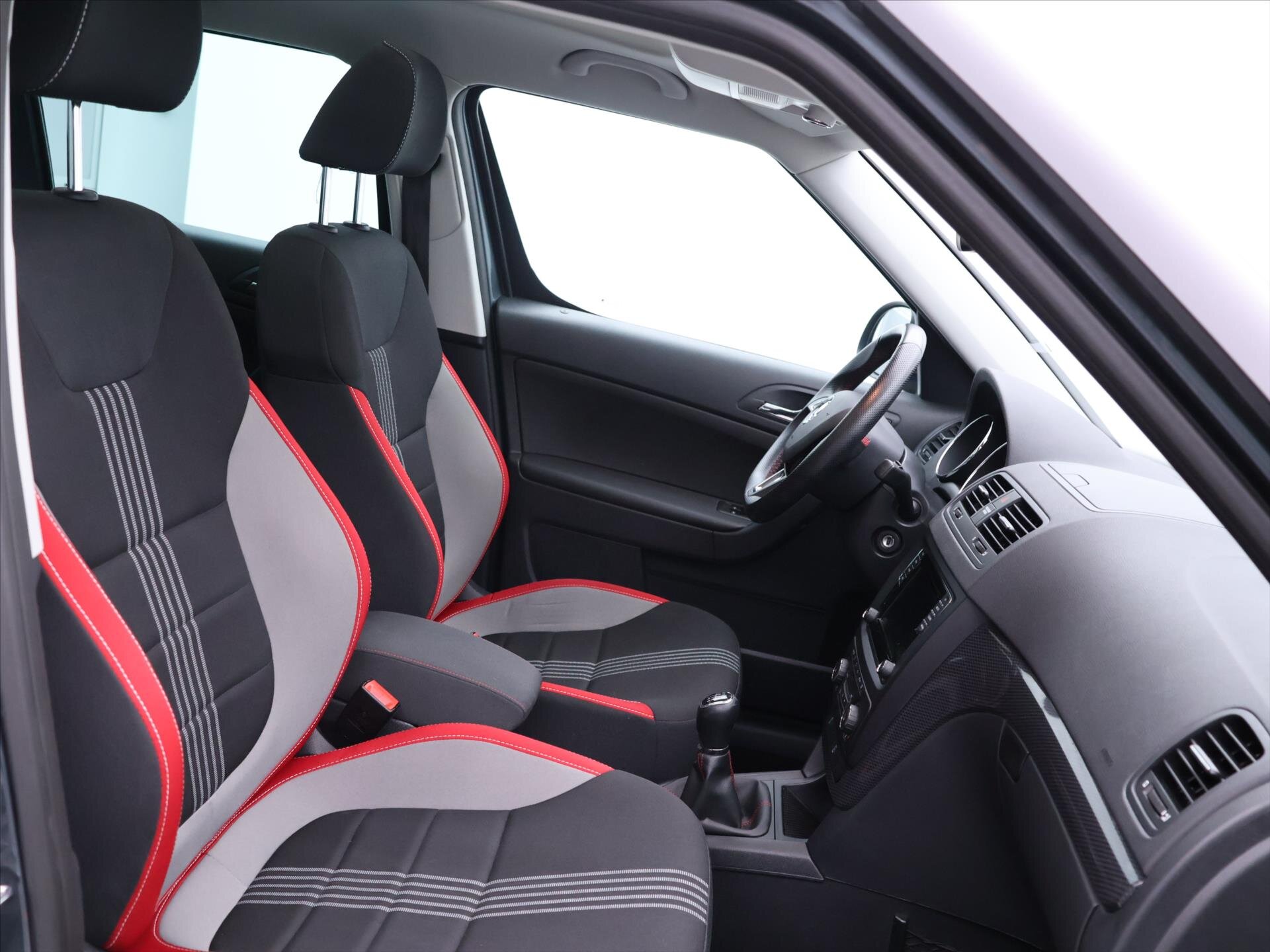 Škoda Yeti SUV / Terénní 1,2 l 77 kw