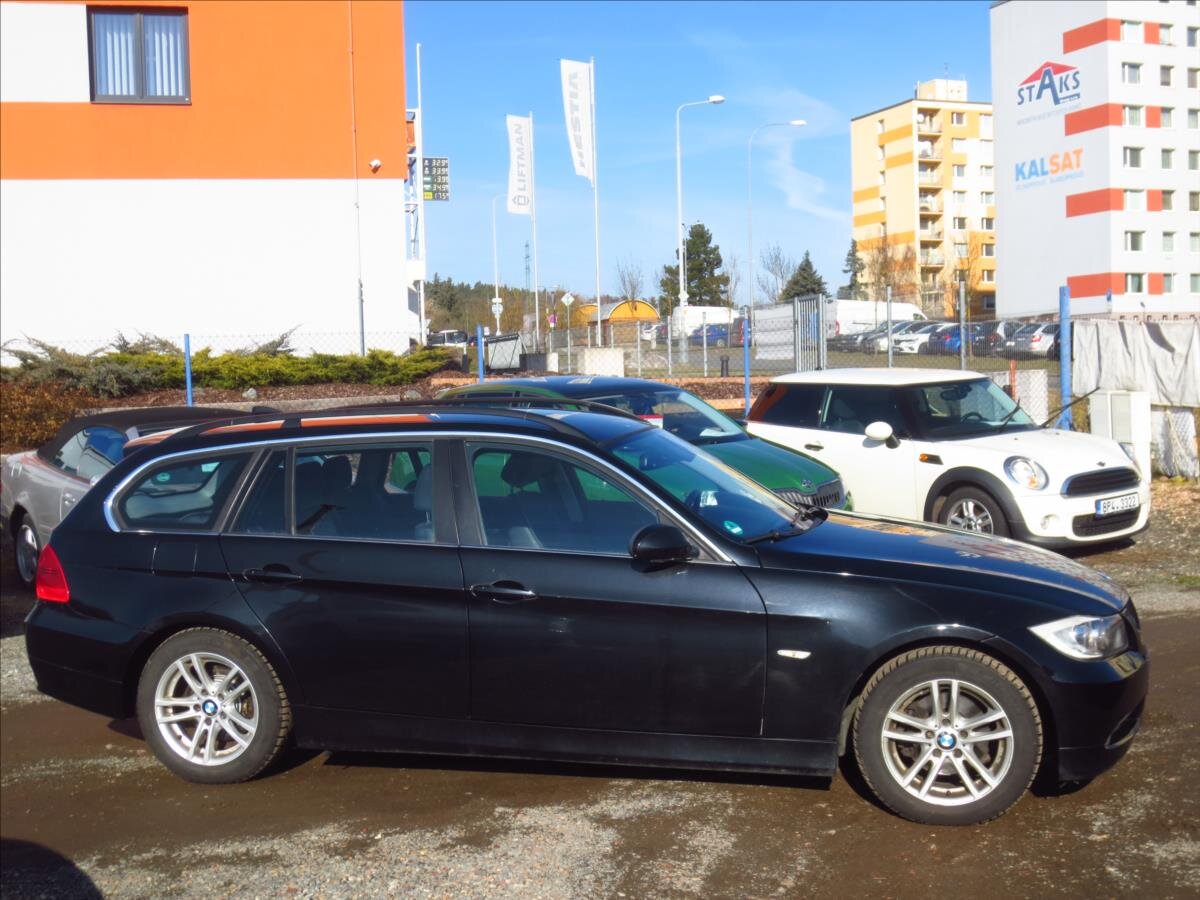 BMW Řada 3 Kombi 2,5 l 160 kw