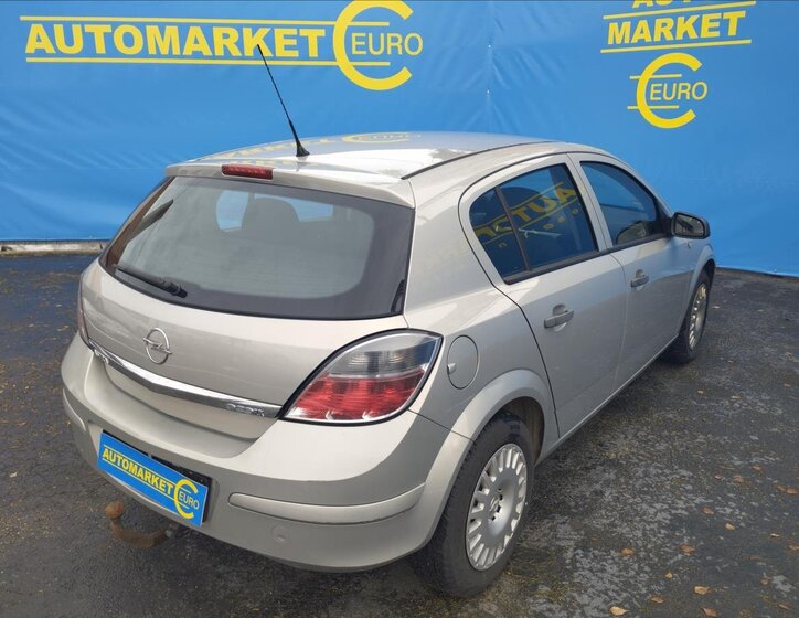Opel Astra Hatchback 1,4 l 66 kw