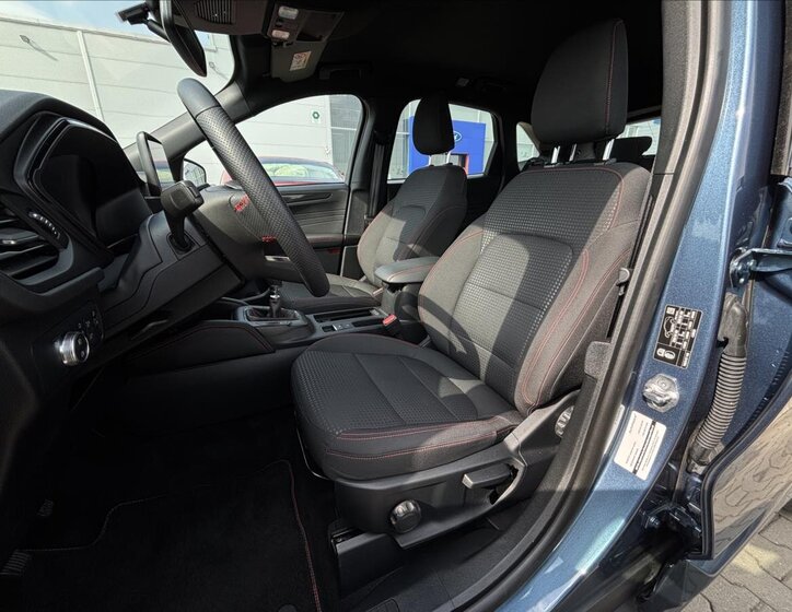 Ford Kuga SUV / Terénní 1,5 l 110 kw