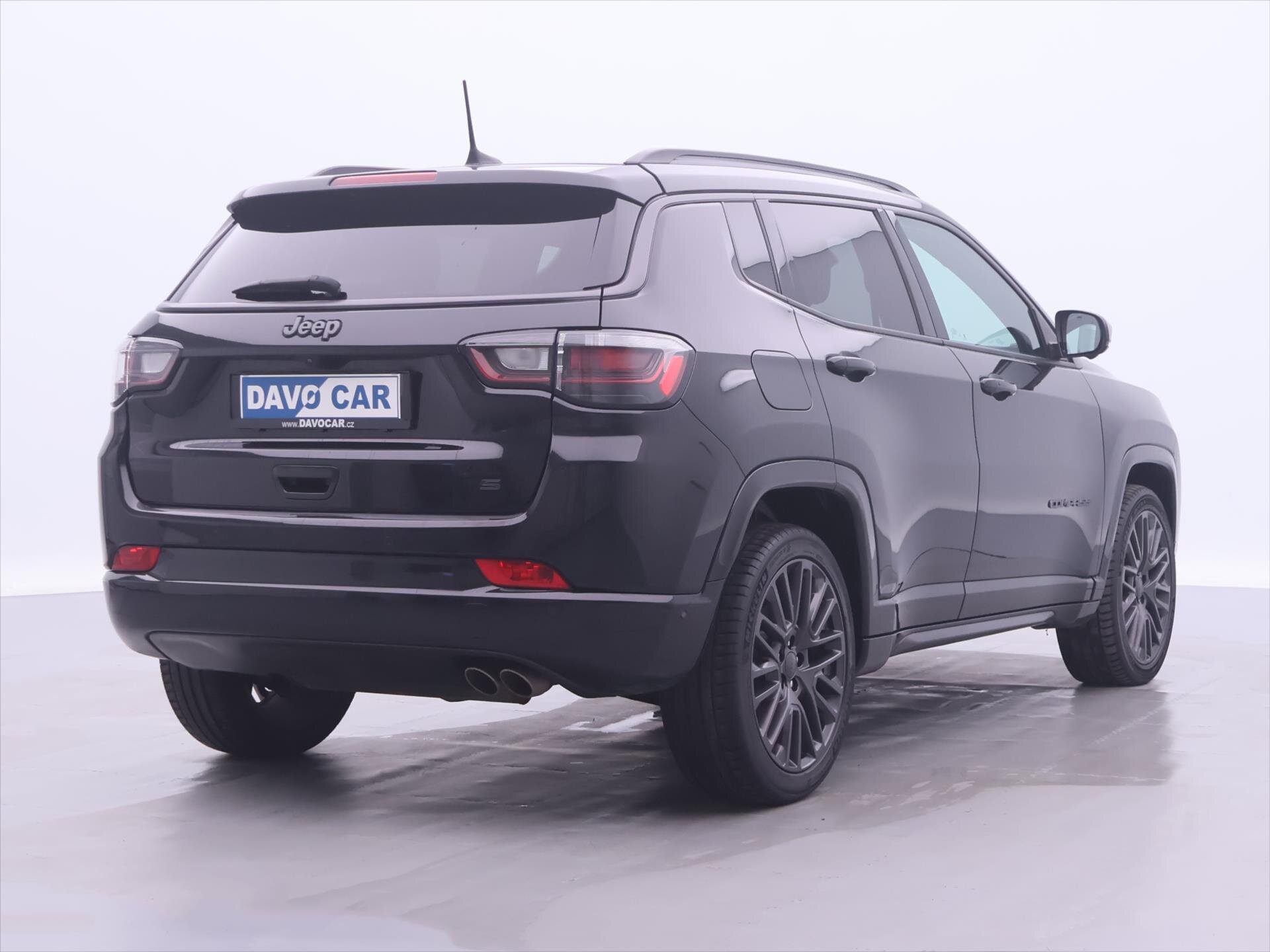 Jeep Compass SUV 1,3 l 110 kw