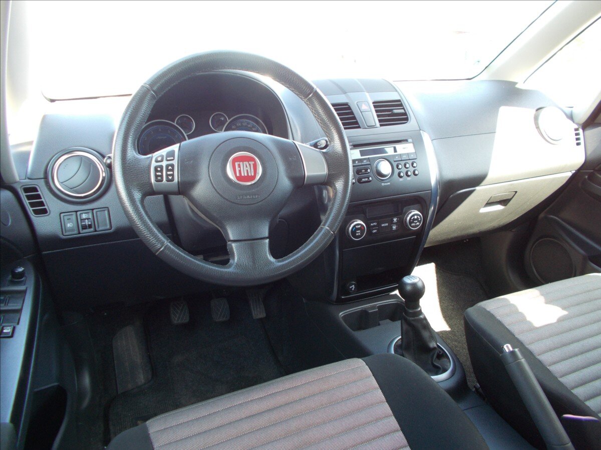 Fiat Sedici Hatchback 1,6 l 88 kw
