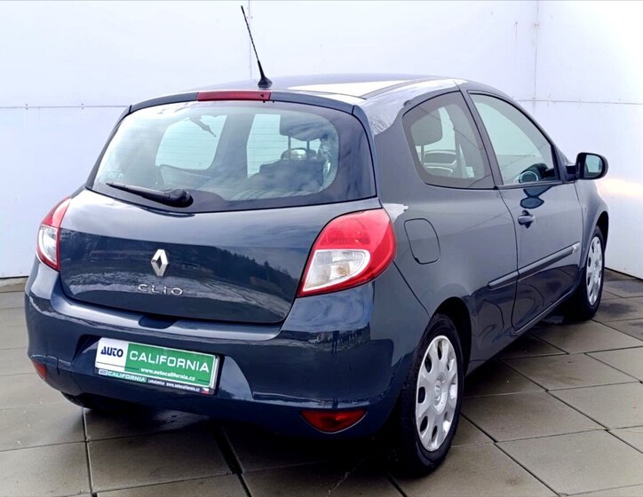 Renault Clio Hatchback 1,1 l 55 kw
