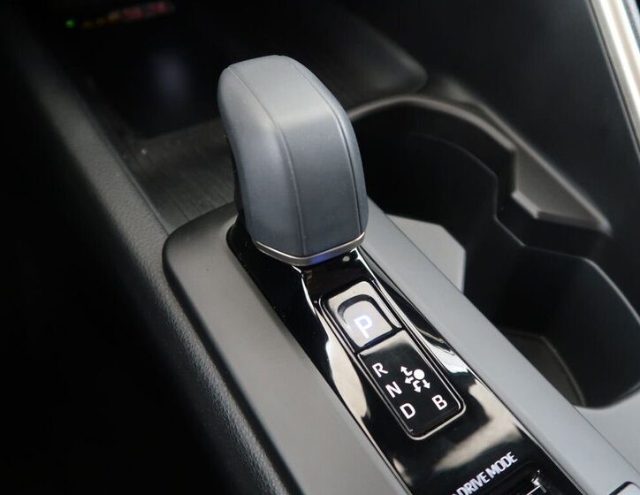 Toyota C-HR SUV / Terénní 2,0 l 112 kw