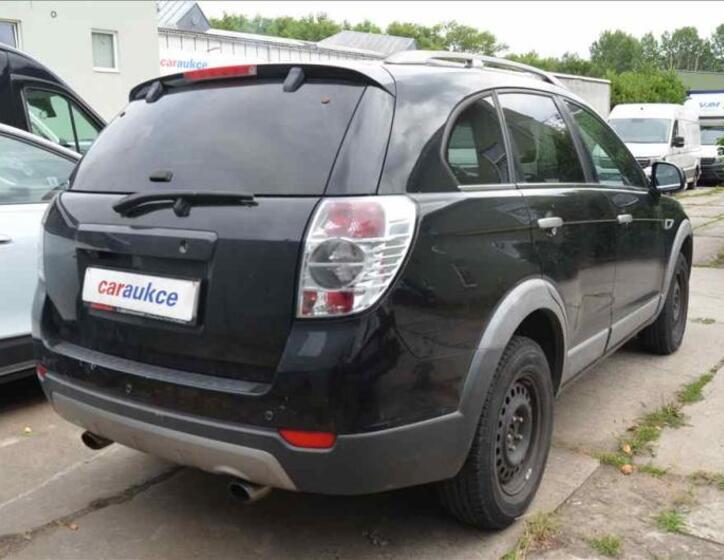 Chevrolet Captiva 4