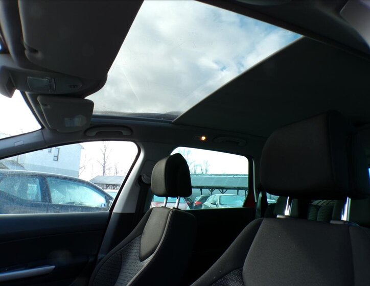 Peugeot 308 Kombi 1,6 l 88 kw